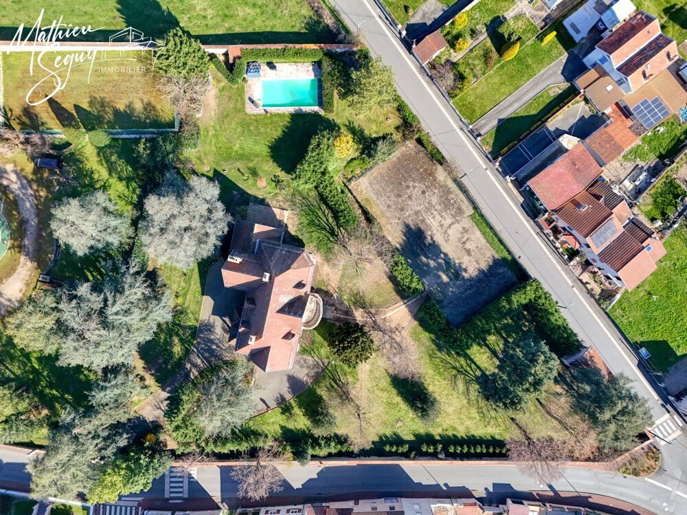 à vendre  Propriété/château Chazelles-sur-Lyon (42140)