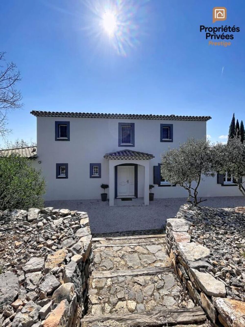 Villa Provençale 260m² - St-Maximin - 4 Suites - Piscine & Jacuzzi - 5000m²
