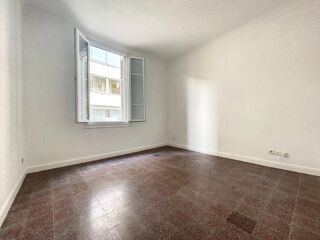  Appartement à louer 2 pièces 48 m²