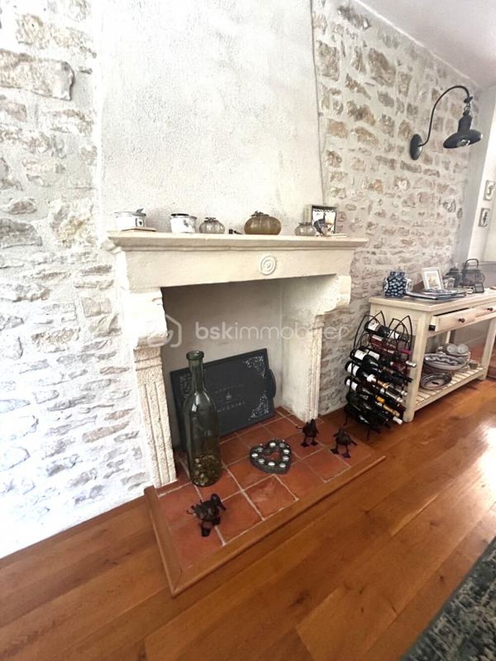 Vente Propriété/Château Maison de caractère au cœur du village de Nanteuil-en-Vallée Nanteuil en vallee