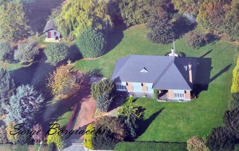   Maison individuelle, Fretin, 210 m, 3 chambres, sallle de jeux, terrain 5000m Maison - 8 pice(s) - 200 m