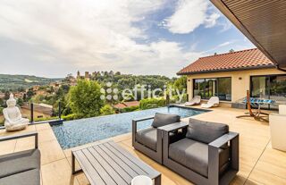  Villa à vendre 7 pièces 309 m²