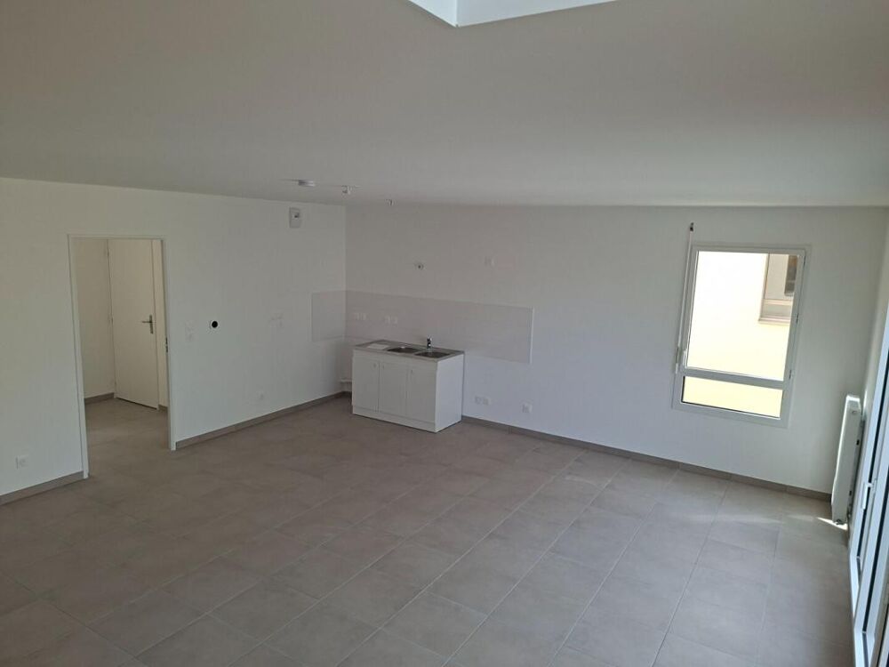 Spacieux T5 duplex de 96 m² avec terrasse de 21 m² à Craponne