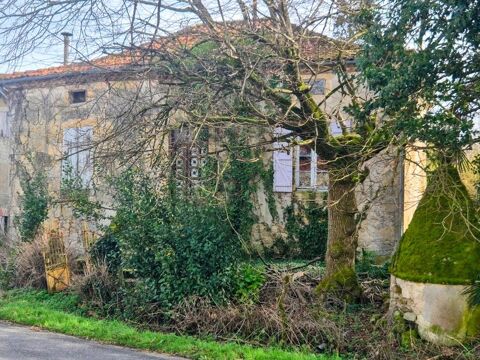   Maison ancienne en pierre � r�nover enti�rement + jardin arbor� de 2200m� en zone Uc, potentiellement constructible Maison - 5 pi�ce(s) - 191 m�