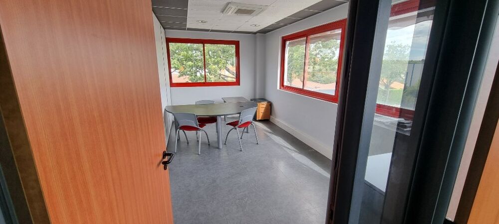   A LOUER - BUREAUX Brignais