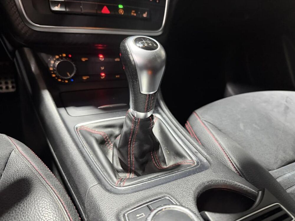 Classe A 200 BlueEfficiency (176.043) 2015 occasion 85190 Venansault