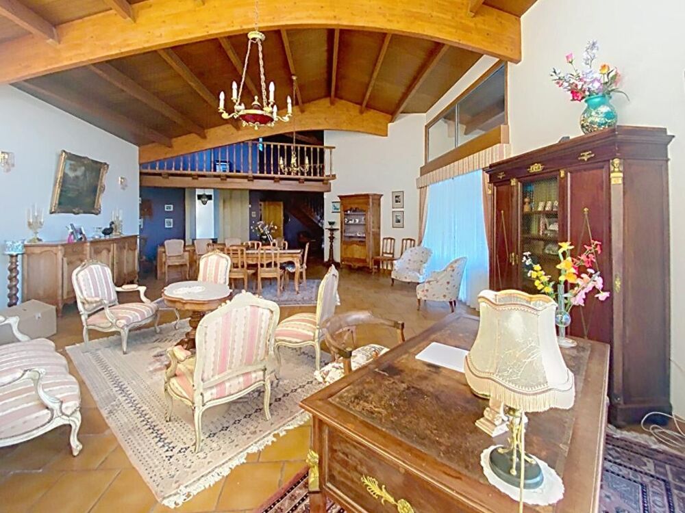 EXCLUSIVITE Maison de 5 pièces avec dépendance/ local d'activité de 3 pièces de 55 m2