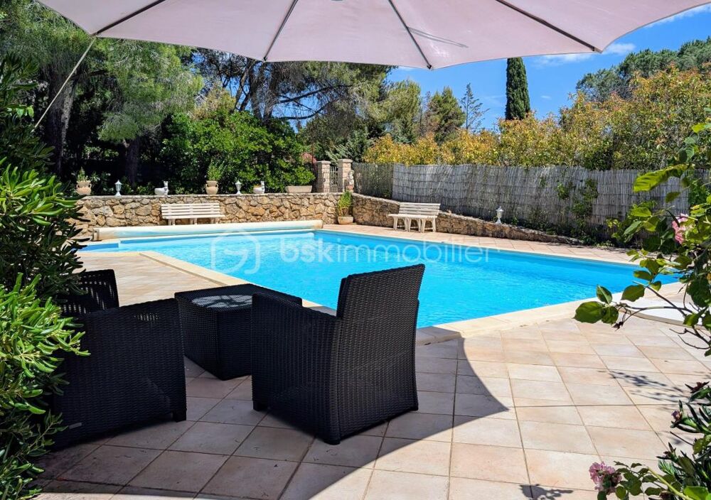 Vente Propriété/Château Propriété de 176 m² avec piscine, T2 indépendant et 3 garages Laurens