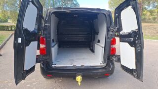 Vivaro Fourgon L2H1 2.0 D 180 BVA8 Business - Automatique 2021 occasion 54121 Vandieres