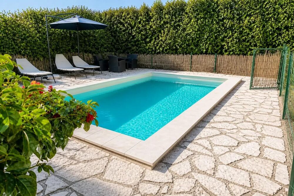 Vente Propriété/Château Maison de 10 pièces de 200 m² à Apt Apt