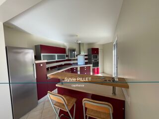  Maison à vendre 11 pièces 247 m²