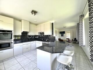  Maison � vendre 9 pi�ces 282 m�