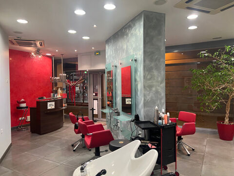   Dpt Savoie (73), à vendre AIX LES BAINS centre, Local commercial 65 m² 