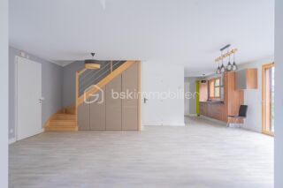  Maison  vendre 6 pices 141 m