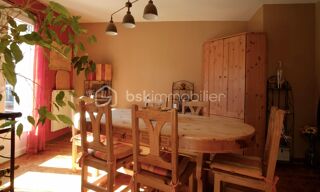 Vente Appartement Aix-les-Milles, centre-ville : bel appartement de 3 chambres de 112 m² avec grande terrasse de 40 m² et parking Aix en provence