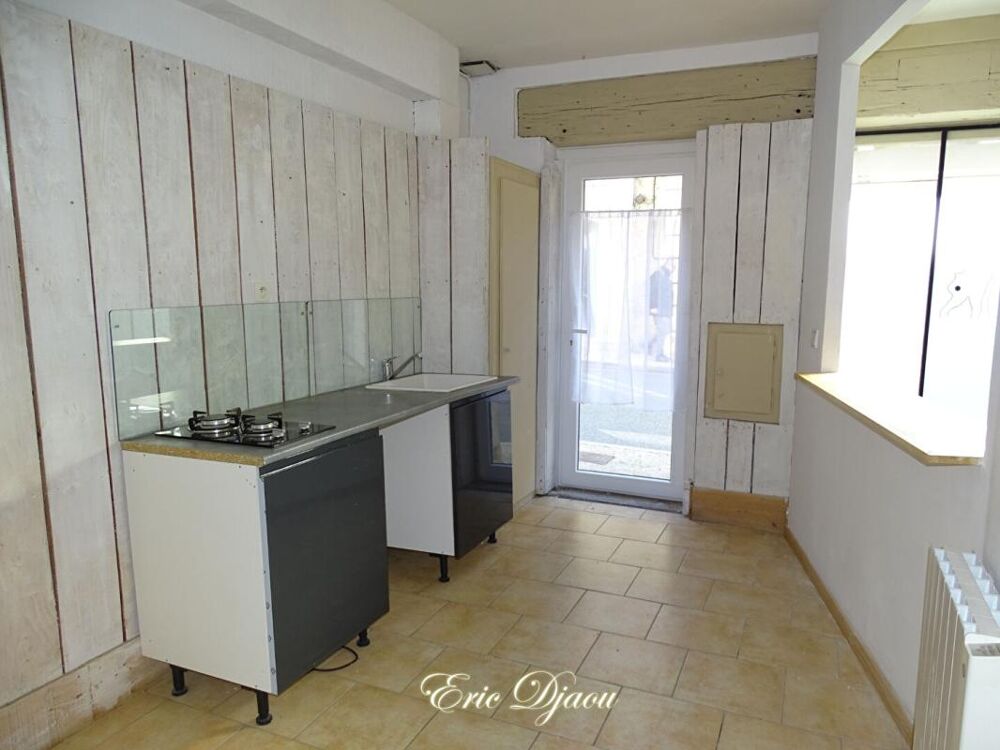 Maison de village Thenon 3 pièce(s) 79 m2