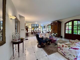  Maison à vendre 7 pièces 221 m²