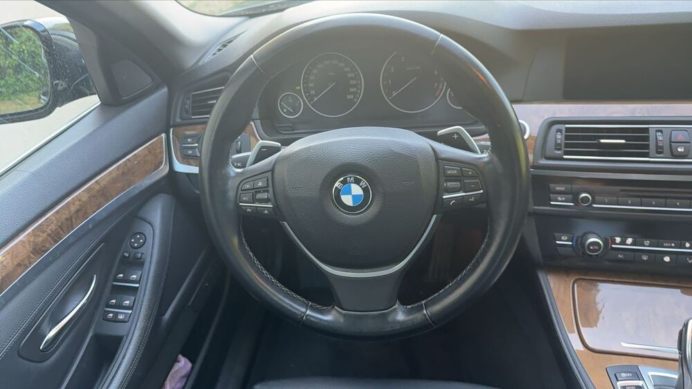 S&eacute;rie 5 F10 535i 306ch BVA Luxury 2010 occasion 69110 Sainte Foy Les Lyon