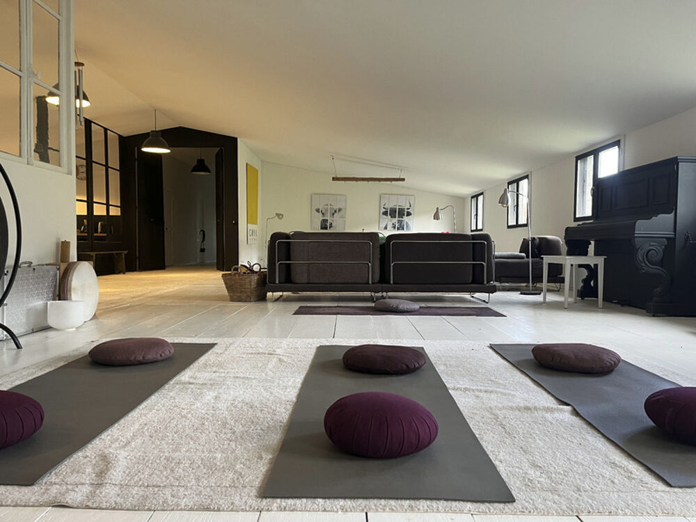Vente Maison Semur-en-Auxois 20 min: maison de 360m², 10 pièces, 6 chambres, terrain 1700m², atelier. Prix : 395 000€ Semur en auxois