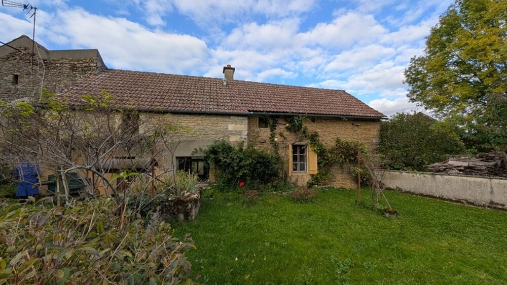 Vente Maison A vendre maison à rénover avec dépendances, garage et grange. SANTIGNY (89) Santigny