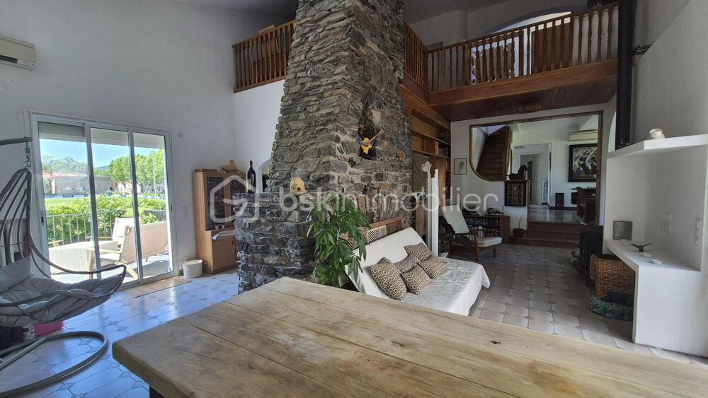 A VENDRE MAISON DE CARACTERE DE 278M² SUR TERRAIN DE 1562M² DONT UNE PARTIE CONSTRUCTIBLE A CERET - CENTRE VILLE - PROCHE DE TOU