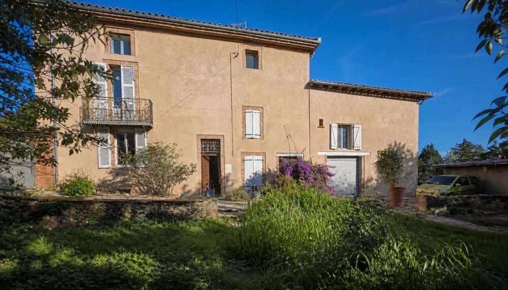 Maison 8 pièces de 218m² sur un terrain de 555m²