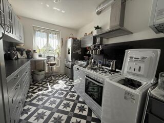  Appartement  vendre 4 pices 85 m