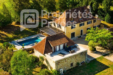   Maison béarnaise avec grange restaurée, pigeonnier et piscine Maison - 8 pièce(s) - 397 m²