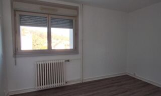  Appartement � louer 4 pi�ces 73 m�
