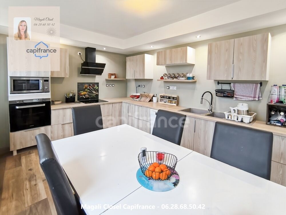 Maison, Ensemble immobilier  Deux habitations  Centre village 217 m2