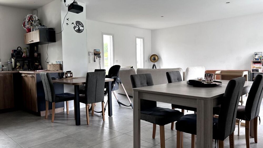 Vente Maison ST JULIEN L'ARS - PLAIN-PIED - 4 CHAMBRES - GARAGE Saint julien l ars