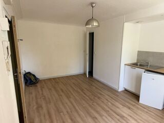  Appartement à louer 1 pièce 18 m²