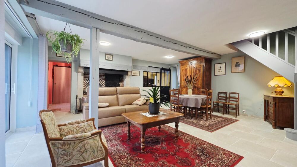 Maison 7 pièces 156 m² · à Saint Doulchard · 156 m² · 333 300 €