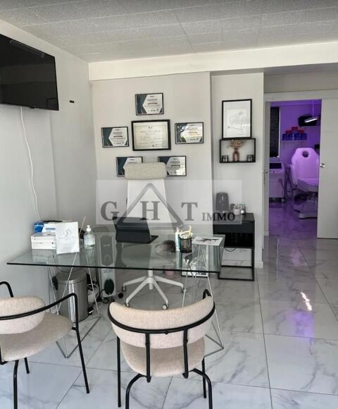 LOCAL COMMERCIAL A LOUER 34 M² 1175 93600 Aulnay sous bois