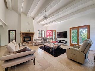  Villa � vendre 9 pi�ces 220 m�