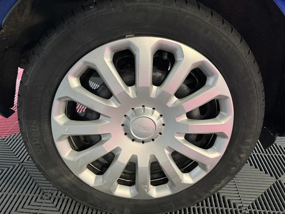Fiesta VI Phase 2 5 portes 1.25 i 16V 82 cv 2016 occasion 85190 Venansault