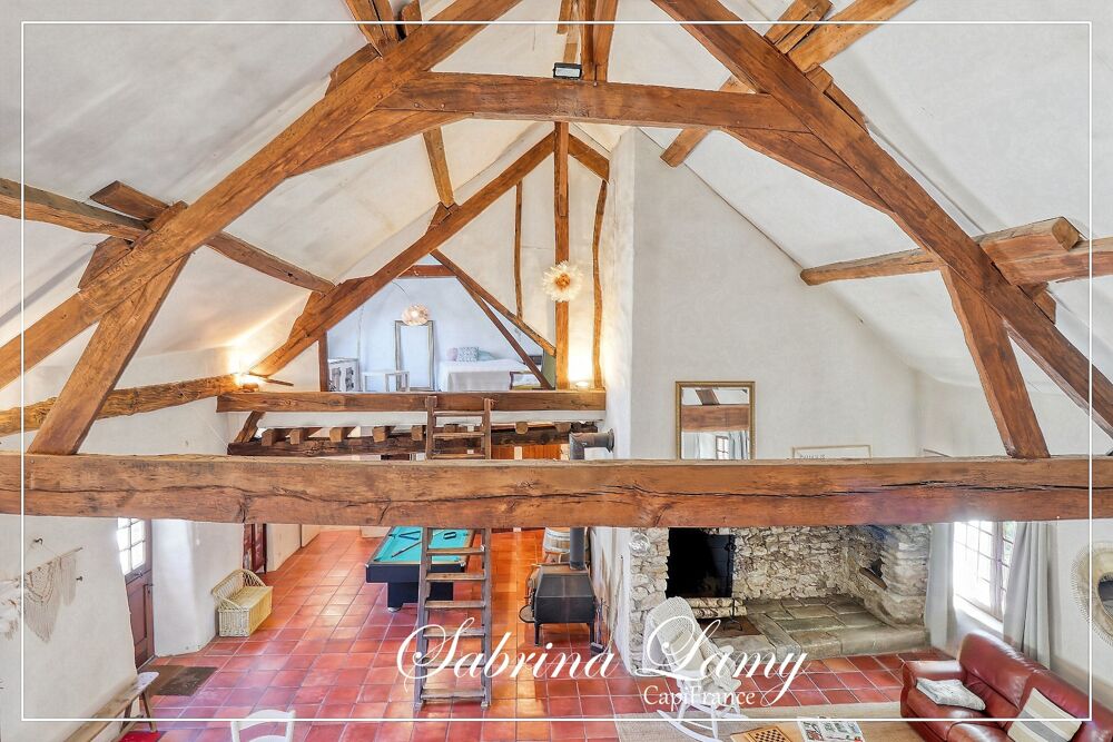Vente Maison MAISON DE CAMPAGNE DE CARACTÈRE – 201M² – BEAUX VOLUMES – 5 CHAMBRES – TERRAIN 898 M² – FROMENTIÈRES Fromentieres