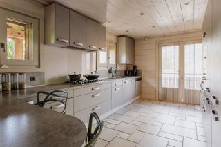  Maison à vendre 8 pièces 217 m²