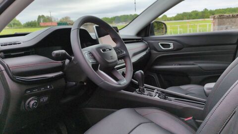 Compass 240 Plug in Hybrid 180 EAWD Trailhawk - Automatique 2024 occasion 24400 Beaupouyet