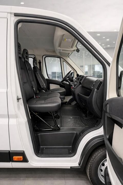 Boxer 1&deg; Main / 2L HDI 130cv Double cabine Plateau 7 places ** 9 6 2019 occasion 60430 Abbecourt