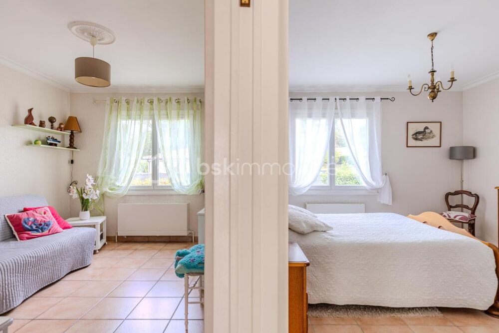 Vente Maison Maison de 111 m² avec piscine Salleboeuf