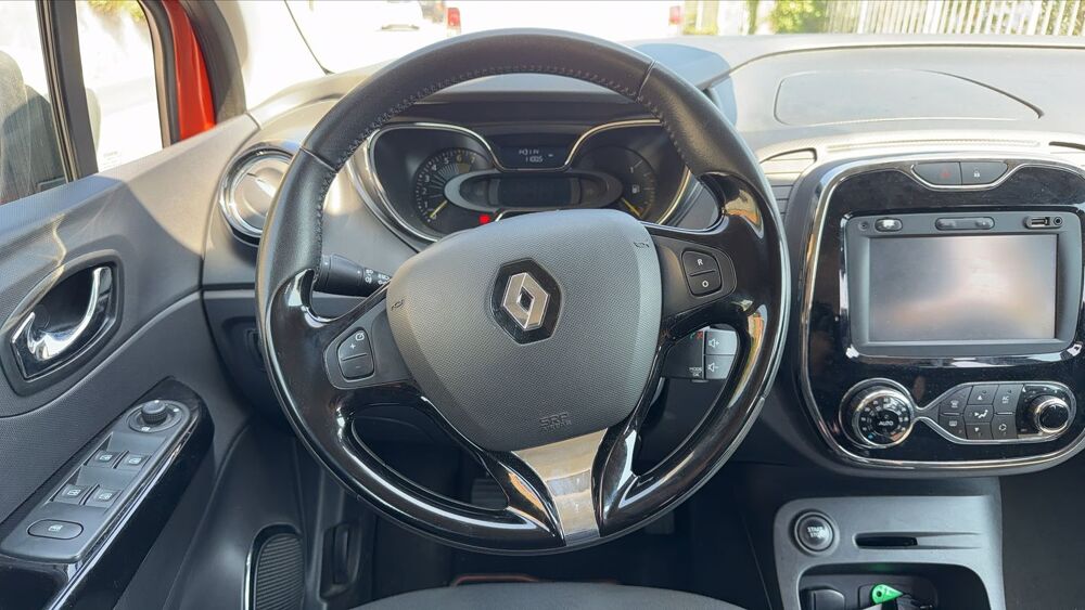 Captur 0.9 TCe 90 Life 2014 occasion 06300 Nice