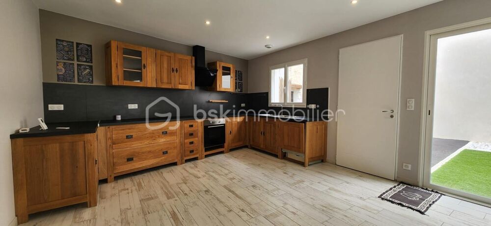 MAISON INDIVIDUELLE 5 PIECES DE 145 M2, 2 SUITES PARENTALES ET TERRAIN