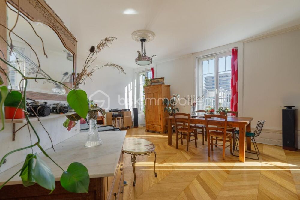 Vente Appartement Charmant T1 bis rénové de 51 m² en étage élevé situé à Lyon 7ème Lyon 7