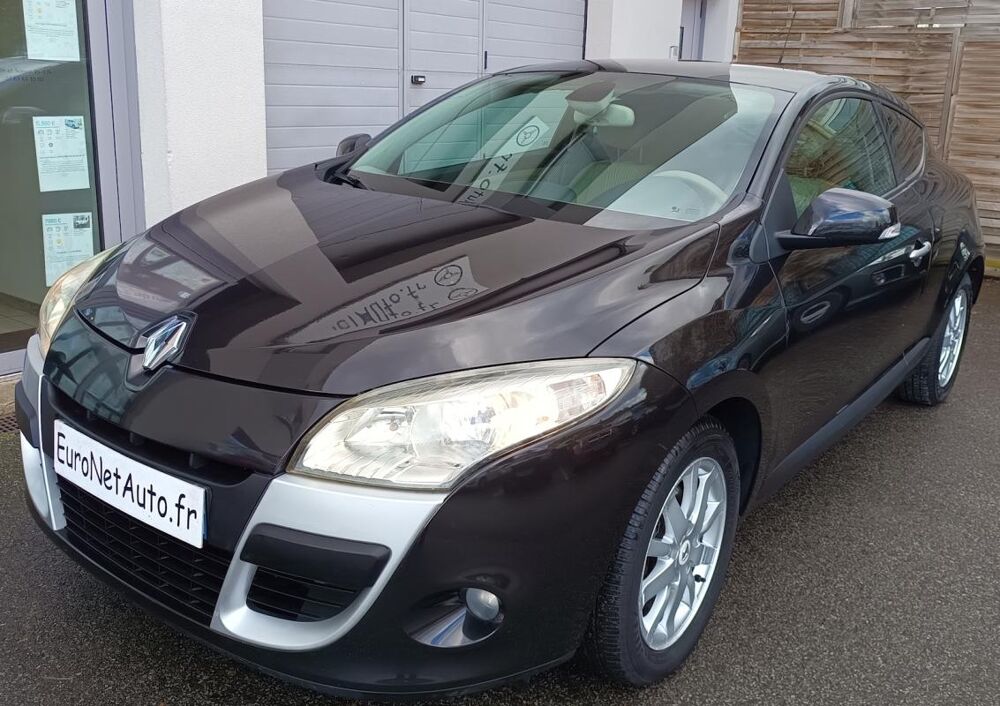 M&eacute;gane Coup&eacute; 1,6 L 110 CV DYNAMIQUE 2009 occasion 91720 Maisse