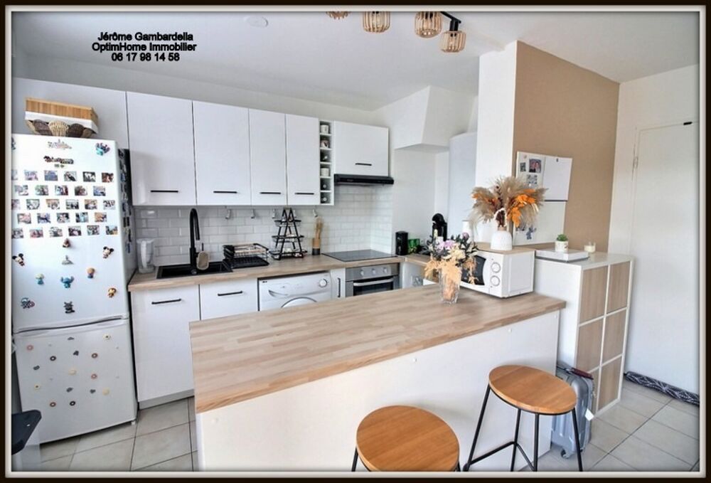 Grand studio de 33 m2 avec terrasse, jardin et parking à Carrières sous Poissy au prix de 130000 euros