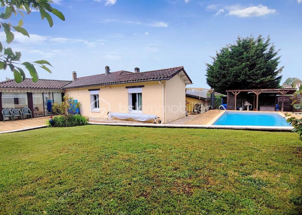 Maison de plain-pied rénovée de 135m2 avec piscine