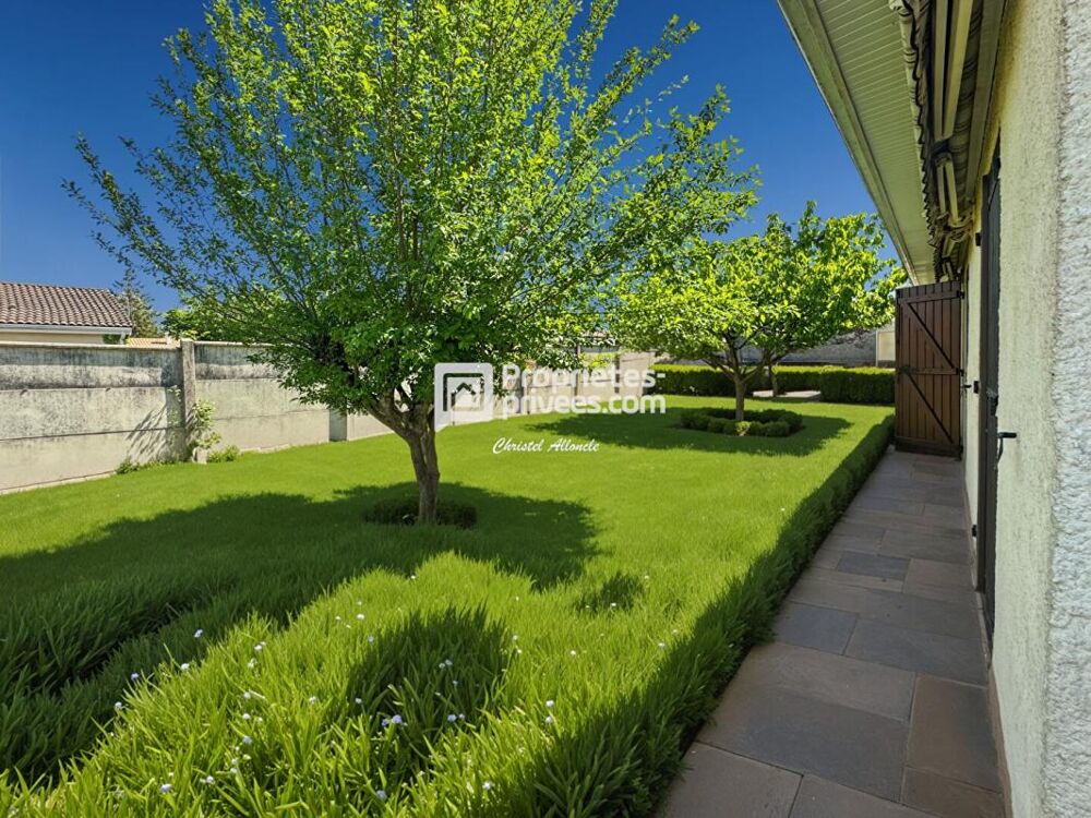 BLANQUEFORT Maison de PLAIN-PIED avec JARDIN et GARAGE POSSIBILITÉ 3ème CHAMBRE