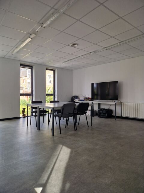   Local/bureau à louer GUINGAMP (22) 