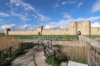  Immeuble � vendre 4 pi�ces 300 m�